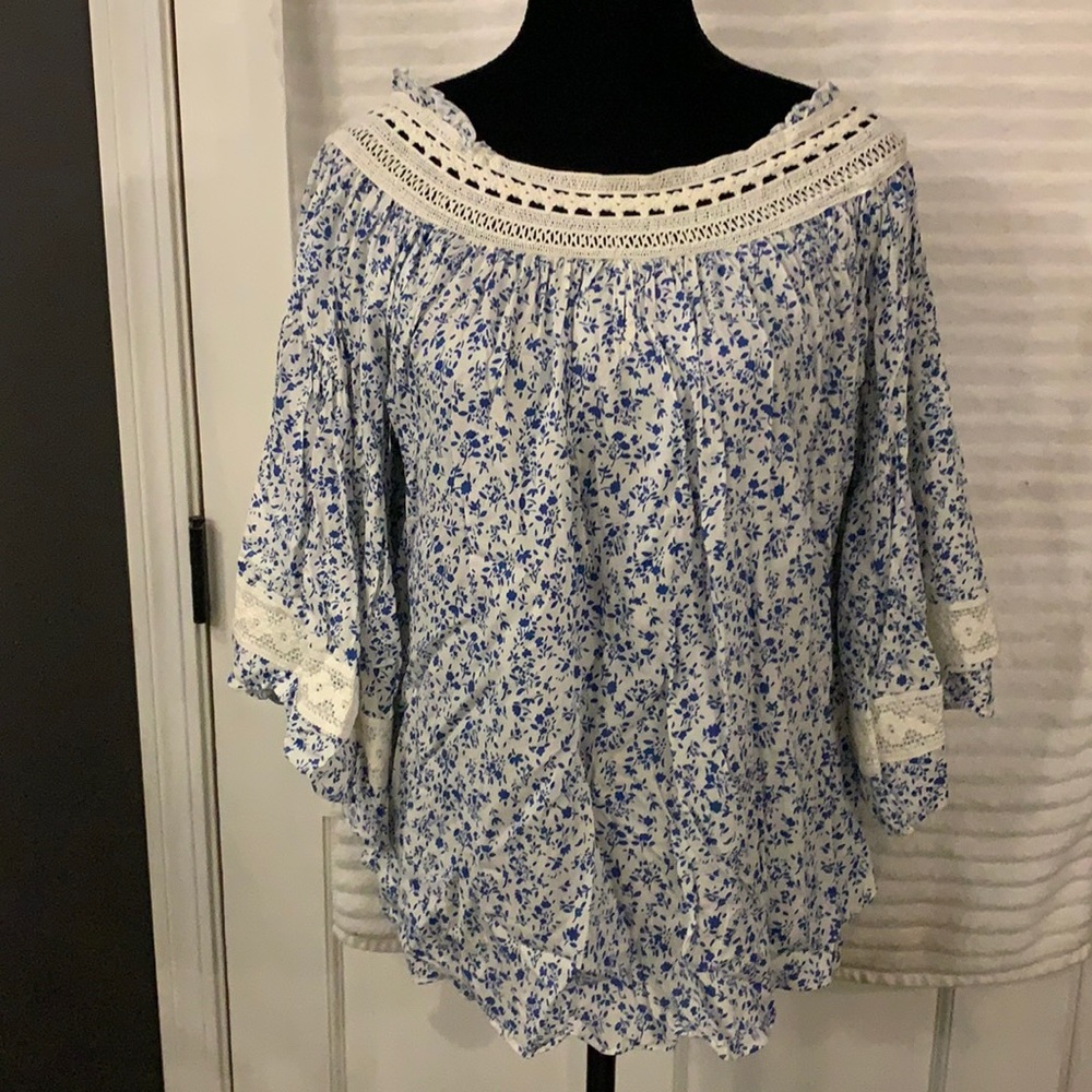 Vintage Havana floral off the shoulder top